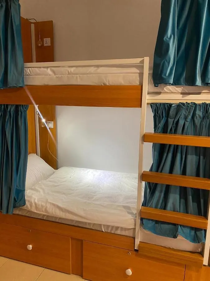 Lunar Hostel 96 Dubai United Arab Emirates